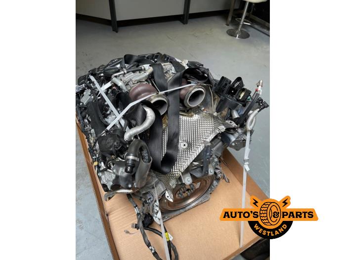 Engine from a Mercedes-Benz C (W205) C-63 S,Edition 1 AMG 4.0 V8 Biturbo 2017
