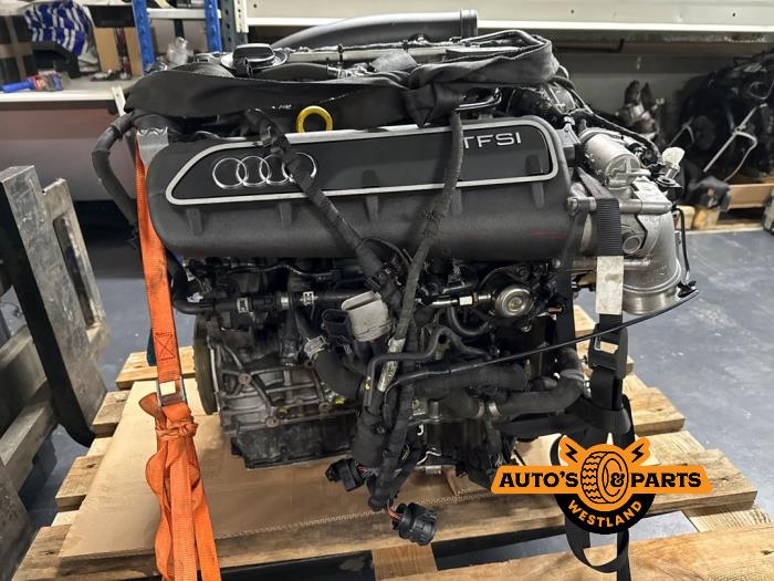 Usagé Moteur Audi RS 3 Limousine (8VS/8VM) 2.5 TFSI 20V Quattro Prix € 7.500,00 Règlement à la marge proposé par Auto's en Parts Westland B.V.