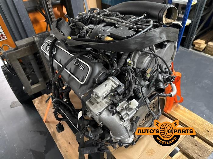 Motor van een Audi RS 3 Limousine (8VS/8VM) 2.5 TFSI 20V Quattro 2018