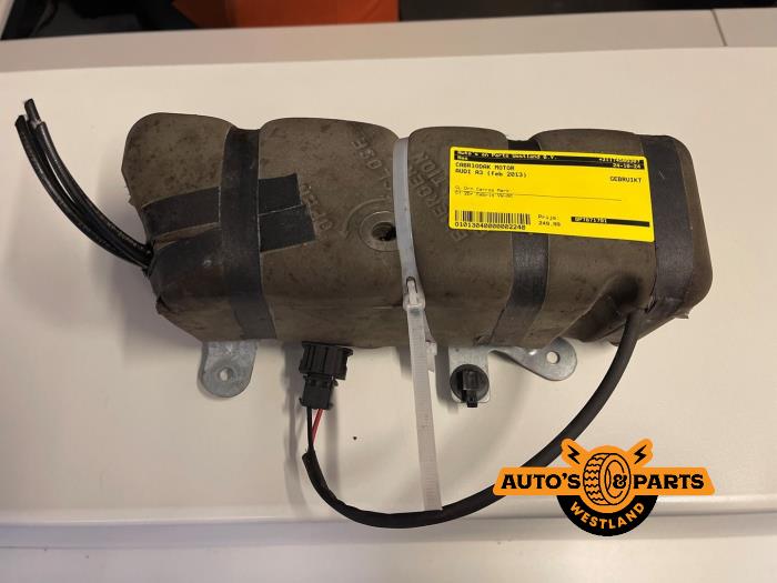 Używane Silnik dachu cabrio Audi A3 Cabriolet (8P7) 1.4 TFSI 16V Cena € 249,99 Procedura marży oferowane przez Auto's en Parts Westland B.V.