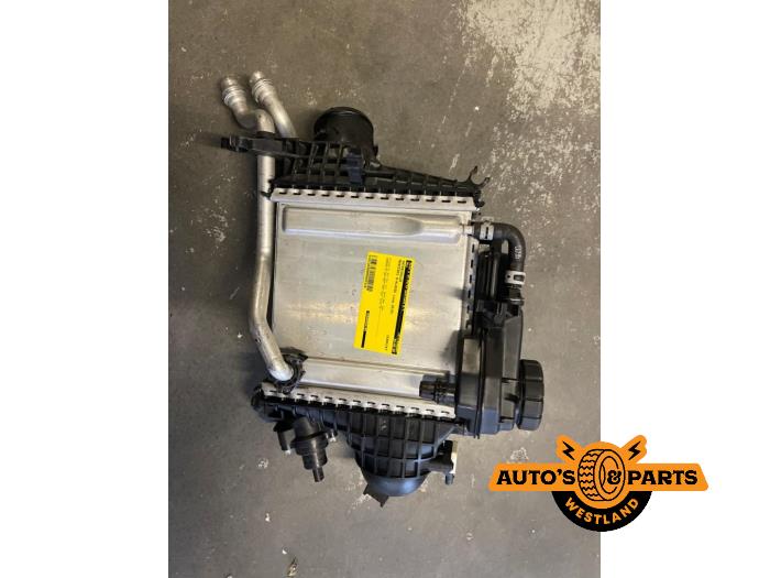 Usagé Intercooler Mercedes A (177.0) 2.0 A-35 AMG Turbo 16V 4Matic Prix € 129,99 Règlement à la marge proposé par Auto's en Parts Westland B.V.
