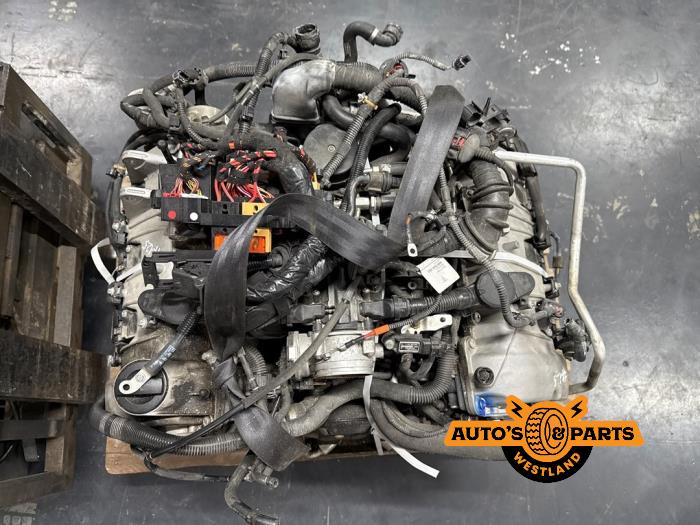 Engine from a Porsche Macan (95B) 3.0 V6 24V S 2017