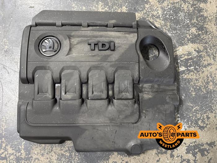 Used Engine cover Skoda Octavia Combi (5EAC) 1.6 TDI Greenline 16V Price € 27,50 Margin scheme offered by Auto's en Parts Westland B.V.