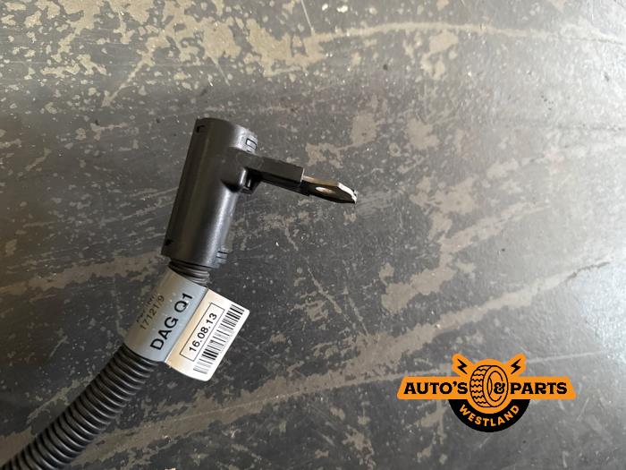 Batterisensor från en Mercedes-Benz A (W176) 1.6 A-160 16V 2016
