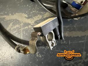 Batterisensor från en Mercedes-Benz A (W176) 1.6 A-160 16V 2016