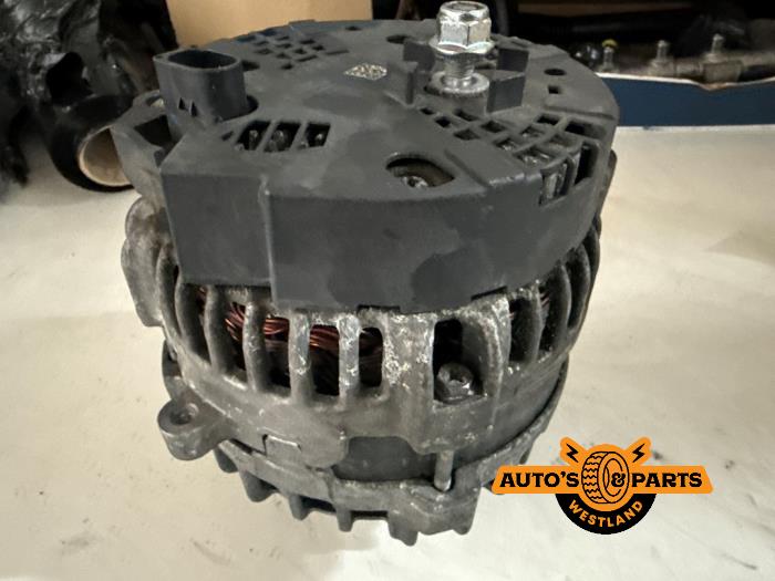 Begagnade Dynamo Mercedes A (W176) 1.6 A-180 16V Pris € 35,00 Marginaltabell erbjuds av Auto's en Parts Westland B.V.