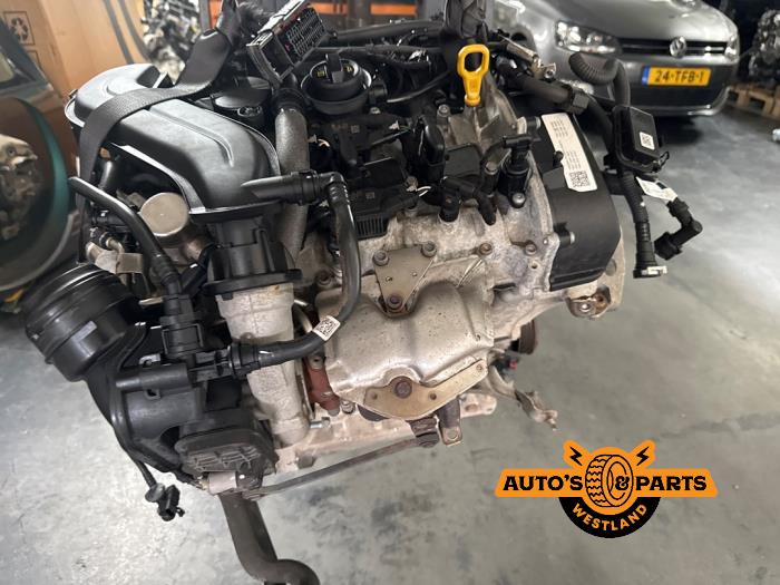 Engine from a Seat Leon (KLB) 1.5 TSI 16V 2020