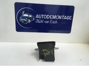 Usagé Mécanique de verrouillage hayon Volkswagen Golf VII (AUA) 2.0 GTI 16V Prix € 24,20 Prix TTC proposé par Autodemontage J&W van Esch