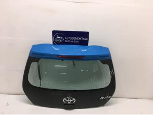 Gebrauchte Heckklappe Toyota Aygo (B40) 1.0 12V VVT-i Preis € 211,75 Mit Mehrwertsteuer angeboten von Autodemontage J&W van Esch
