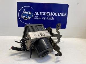Używane Pompa ABS Volkswagen Golf V (1K1) 1.4 16V Cena € 60,50 Z VAT oferowane przez Autodemontage J&W van Esch