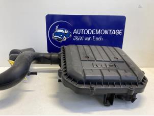 Used Air filter Volkswagen Up! (121) 1.0 12V 60 Price € 36,30 Inclusive VAT offered by Autodemontage J&W van Esch