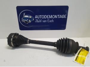 Używane Os napedowa lewy przód Volkswagen Polo V (6R) 1.2 TDI 12V BlueMotion Cena € 60,50 Z VAT oferowane przez Autodemontage J&W van Esch