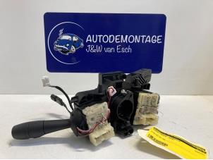 Usagé Commodo d'essuie glace Renault Twingo III (AH) 0.9 Energy TCE 90 12V Prix € 42,35 Prix TTC proposé par Autodemontage J&W van Esch