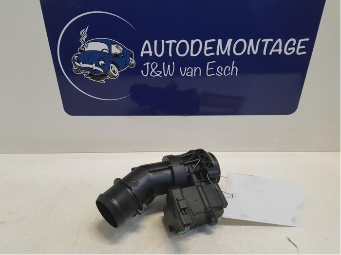 Usagé Boitier papillon Peugeot Bipper (AA) 1.4 HDi Prix € 36,30 Prix TTC proposé par Autodemontage J&W van Esch