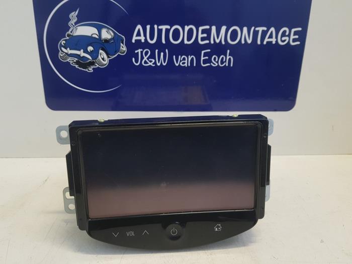 Gebrauchte Radio Opel Corsa E 1.3 CDTi 16V ecoFLEX Preis € 242,00 Mit Mehrwertsteuer angeboten von Autodemontage J&W van Esch
