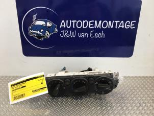 Usados Panel de control de calefacción Ford Focus 2 Wagon 1.6 TDCi 16V 100 Precio € 36,30 IVA incluido ofrecido por Autodemontage J&W van Esch
