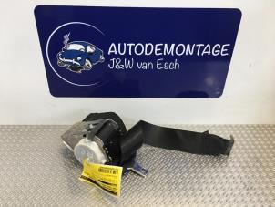 Usagé Attache ceinture arrière droite Ford Focus 2 Wagon 1.6 TDCi 16V 100 Prix € 30,25 Prix TTC proposé par Autodemontage J&W van Esch