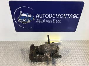Used Rear brake calliper, right Volkswagen Golf IV (1J1) Price € 30,25 Inclusive VAT offered by Autodemontage J&W van Esch