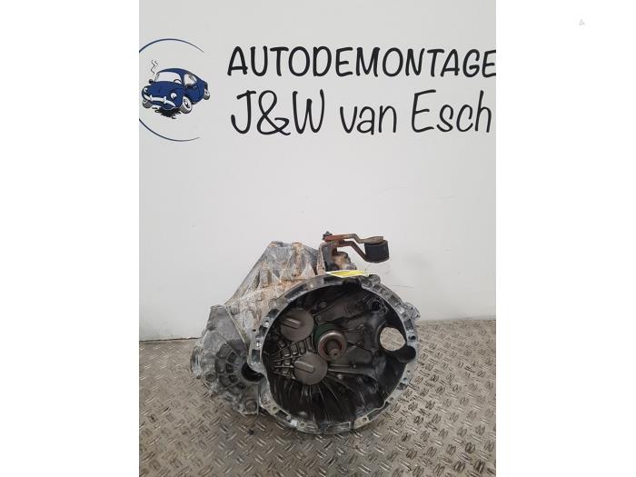 Gebrauchte Getriebe Mercedes A (W176) 1.6 A-200 16V Preis € 726,00 Mit Mehrwertsteuer angeboten von Autodemontage J&W van Esch