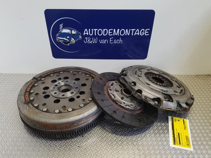 Gebrauchte Starterkranz Mercedes A (W176) 1.6 A-200 16V Preis € 242,00 Mit Mehrwertsteuer angeboten von Autodemontage J&W van Esch