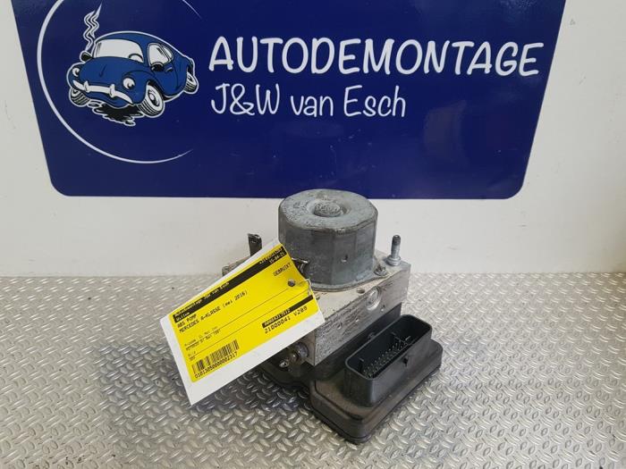 Używane Pompa ABS Mercedes A (W176) 1.6 A-200 16V Cena € 181,50 Z VAT oferowane przez Autodemontage J&W van Esch