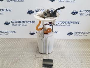 Used Electric fuel pump Hyundai i10 (B5) 1.0 12V Price € 60,50 Inclusive VAT offered by Autodemontage J&W van Esch