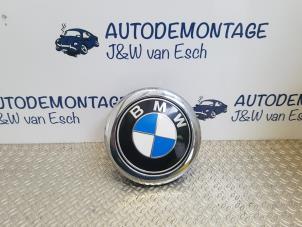Używane Mechanizm zamka tylnej klapy BMW 1 serie (F20) 114d 1.5 12V TwinPower Cena € 72,60 Z VAT oferowane przez Autodemontage J&W van Esch