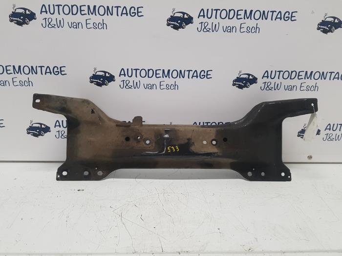 Usados Subchasis Fiat Doblo Cargo (223) 1.9 JTD Precio € 90,75 IVA incluido ofrecido por Autodemontage J&W van Esch