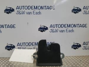 Gebrauchte Schließmechanik Heckklappe Volkswagen Golf Sportsvan (AUVS) 1.6 TDI 16V Preis € 30,25 Mit Mehrwertsteuer angeboten von Autodemontage J&W van Esch