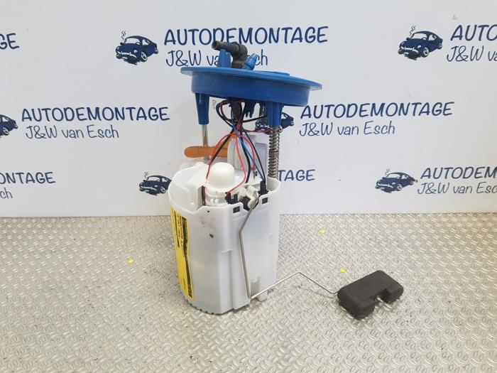 Gebrauchte Kraftstoffpumpe Elektrisch Volkswagen Golf VII (AUA) 1.2 TSI 16V Preis € 60,50 Mit Mehrwertsteuer angeboten von Autodemontage J&W van Esch