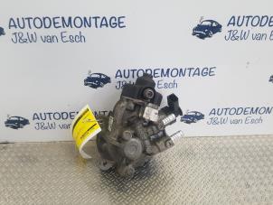 Used High pressure pump Audi A3 Sportback (8VA/8VF) 2.0 TDI 16V Price € 423,50 Inclusive VAT offered by Autodemontage J&W van Esch