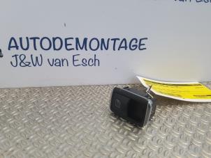 Used Electric window switch Mercedes A (W176) 1.6 A-200 16V Price € 12,10 Inclusive VAT offered by Autodemontage J&W van Esch