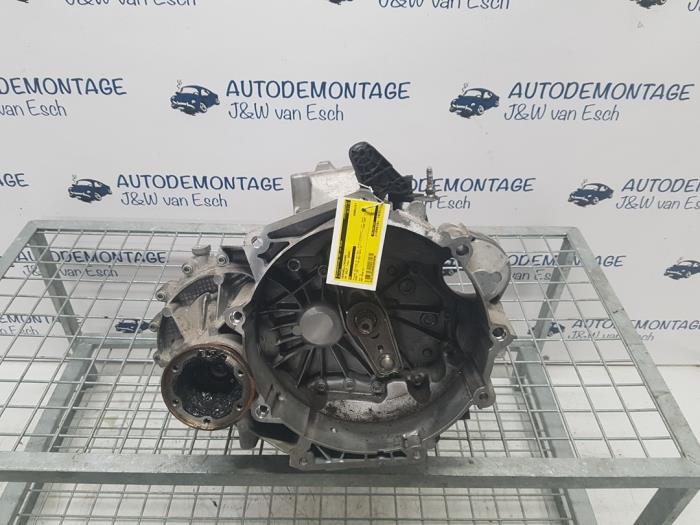 Gearbox from a Volkswagen Golf VIII (CD1) 1.5 TSI BlueMotion 16V 2020