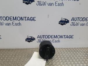 Used Light switch Volkswagen Polo VI (AW1) 1.0 MPI 12V Price € 24,20 Inclusive VAT offered by Autodemontage J&W van Esch