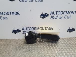 Używane Przelacznik wycieraczki Opel Karl 1.0 12V Cena € 24,20 Z VAT oferowane przez Autodemontage J&W van Esch