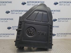 Usados Cuerpo de filtro de aire Volkswagen Polo VI (AW1) 1.0 TSI 12V Precio € 30,25 IVA incluido ofrecido por Autodemontage J&W van Esch
