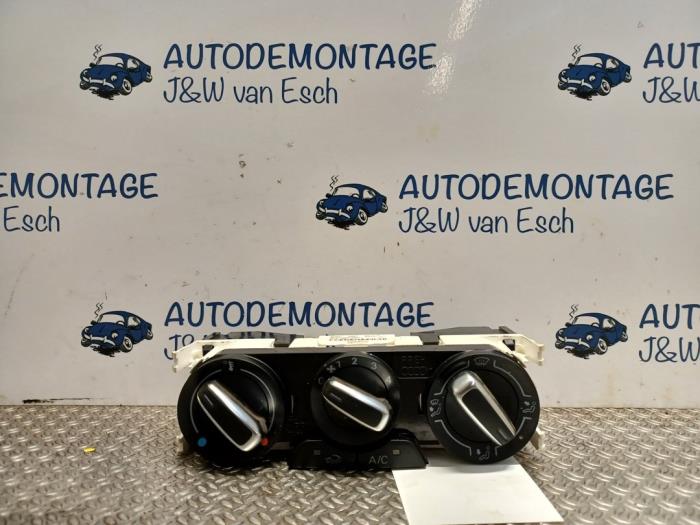 Panel de control de calefacción de un Audi A1 Sportback (8XA/8XF) 1.4 TFSI 16V 2018