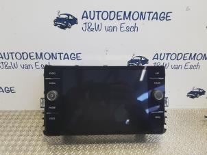 Używane Wyswietlacz nawigacji Volkswagen T-Roc 1.5 TSI Evo BMT 4Motion 16V Cena € 423,50 Z VAT oferowane przez Autodemontage J&W van Esch