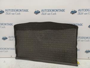 Used Boot mat Toyota Yaris III (P13) 1.5 16V Dual VVT-iE Price € 30,25 Inclusive VAT offered by Autodemontage J&W van Esch