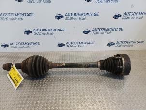 Usados Eje de transmisión izquierda delante Volkswagen Golf V (1K1) 1.9 TDI Precio € 42,35 IVA incluido ofrecido por Autodemontage J&W van Esch