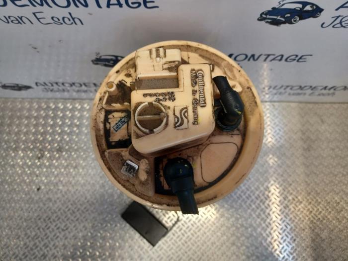 Bomba eléctrica de combustible de un Opel Corsa E 1.3 CDTi 16V ecoFLEX 2016