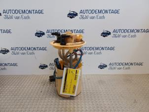 Used Electric fuel pump Opel Corsa E 1.3 CDTi 16V ecoFLEX Price € 42,35 Inclusive VAT offered by Autodemontage J&W van Esch