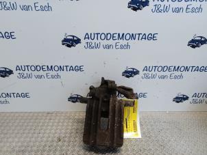 Used Rear brake calliper, left Volkswagen Golf IV (1J1) 1.6 16V Price € 24,20 Inclusive VAT offered by Autodemontage J&W van Esch