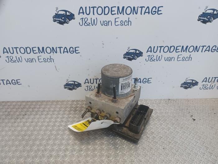 Begagnade ABS-pump Ford Ka II 1.2 Pris € 60,50 Inklusive moms erbjuds av Autodemontage J&W van Esch
