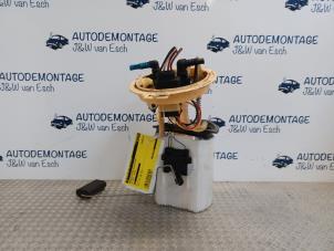 Używane Elektryczna pompa paliwa Volkswagen Golf VII (AUA) 2.0 GTD 16V Cena € 60,50 Z VAT oferowane przez Autodemontage J&W van Esch