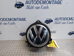 Used Tailgate handle Volkswagen Polo VI (AW1) 1.0 12V BlueMotion Technology Price € 30,25 Inclusive VAT offered by Autodemontage J&W van Esch
