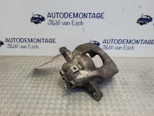 Used Front brake calliper, right Peugeot 108 1.0 12V VVT-i Price € 24,20 Inclusive VAT offered by Autodemontage J&W van Esch