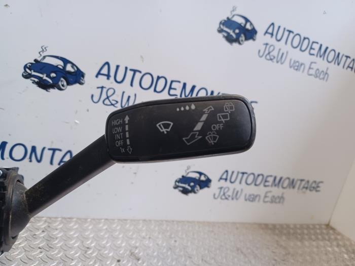 Interruptor combinado columna de dirección de un Volkswagen Golf Sportsvan (AUVS) 1.6 TDI BlueMotion 16V 2016