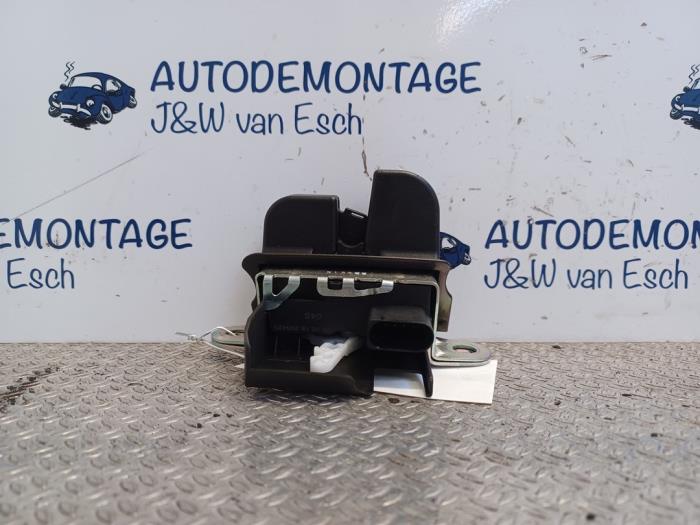 Schließmechanik Heckklappe van een Volkswagen Polo VI (AW1) 1.0 TSI 12V 2020