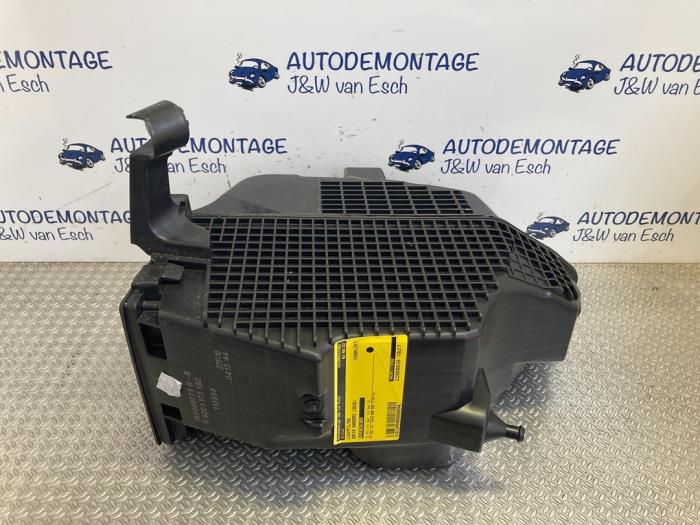 Begagnade Luftfilter Dacia Logan MCV III/Sandero Wagon (SD07) 0.9 TCe 90 12V Pris € 42,35 Inklusive moms erbjuds av Autodemontage J&W van Esch